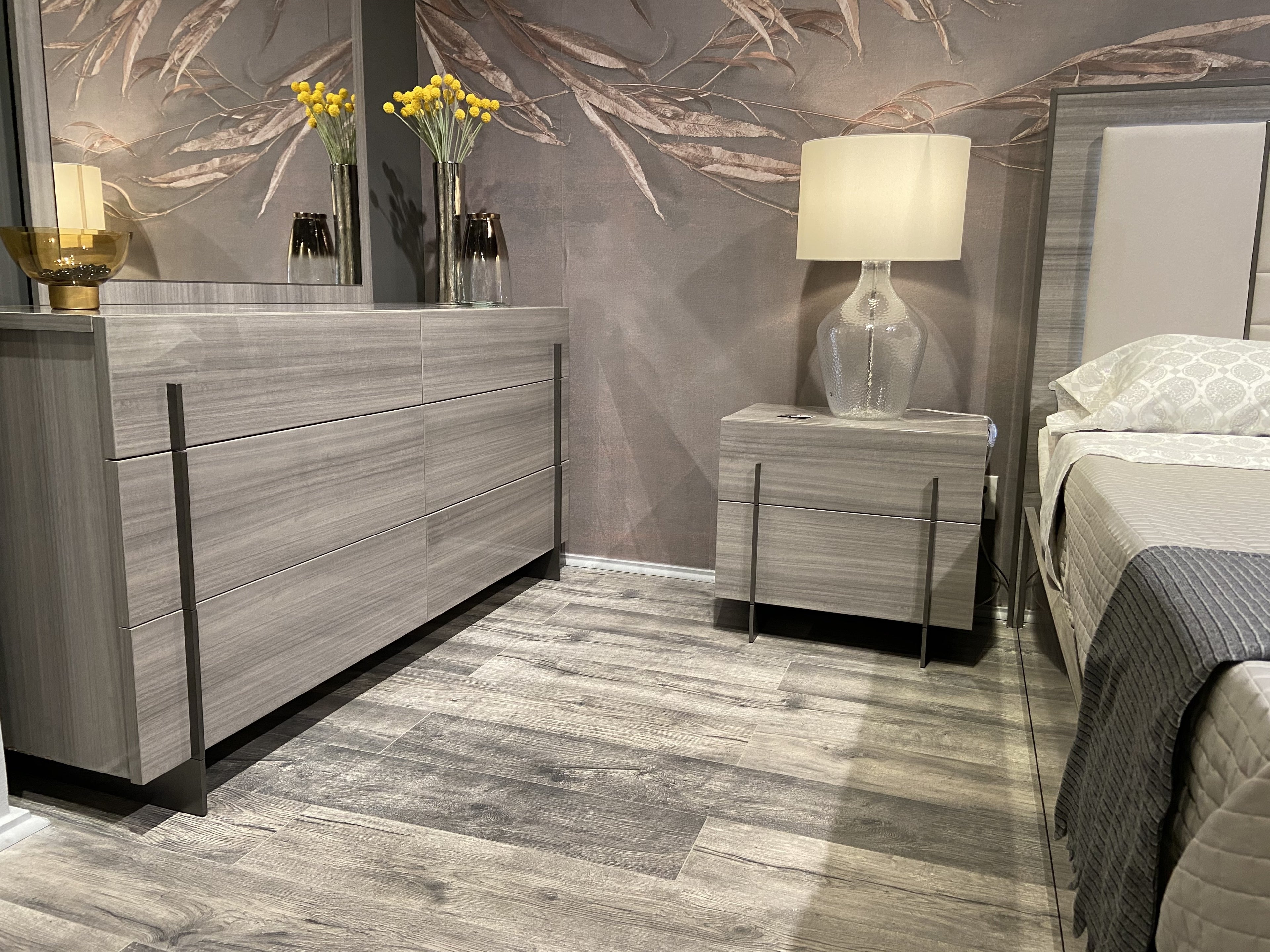 Blade Premium King Bed in Light Moon Grey