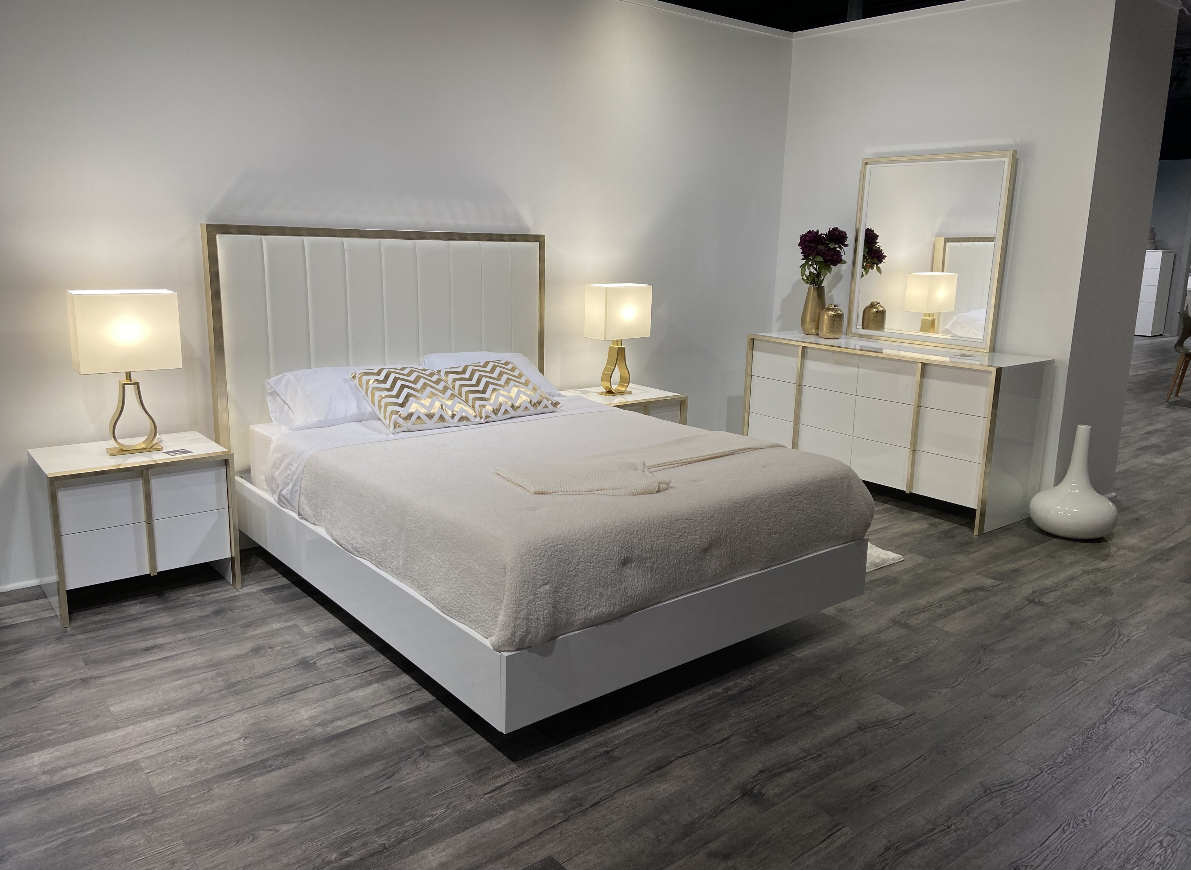 Fiocco Premium Queen Bed - view 2