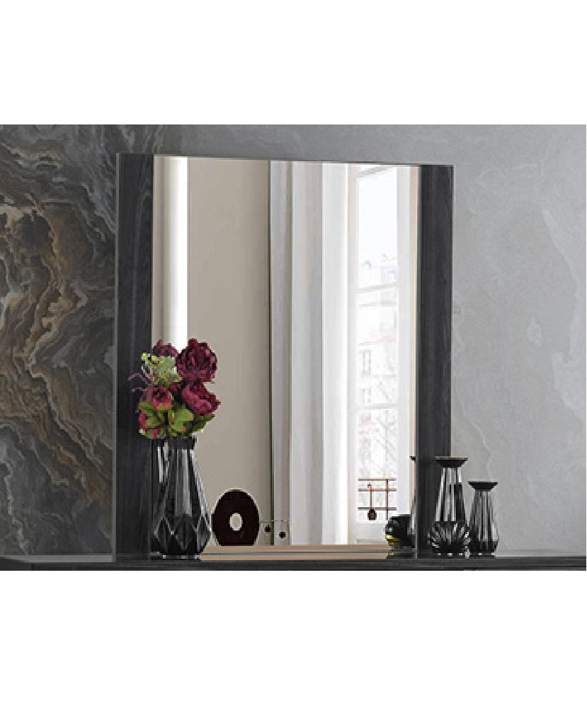 Giulia Mirror in Matte Grey