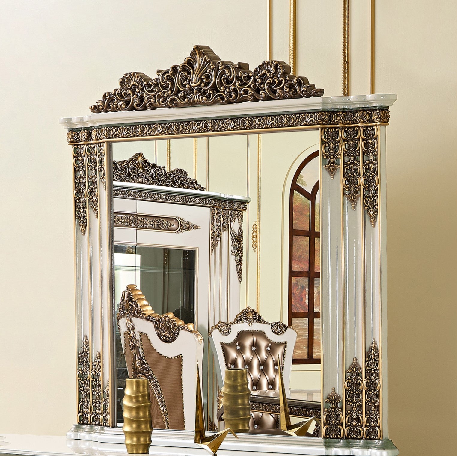 Traditional Accent Mirror