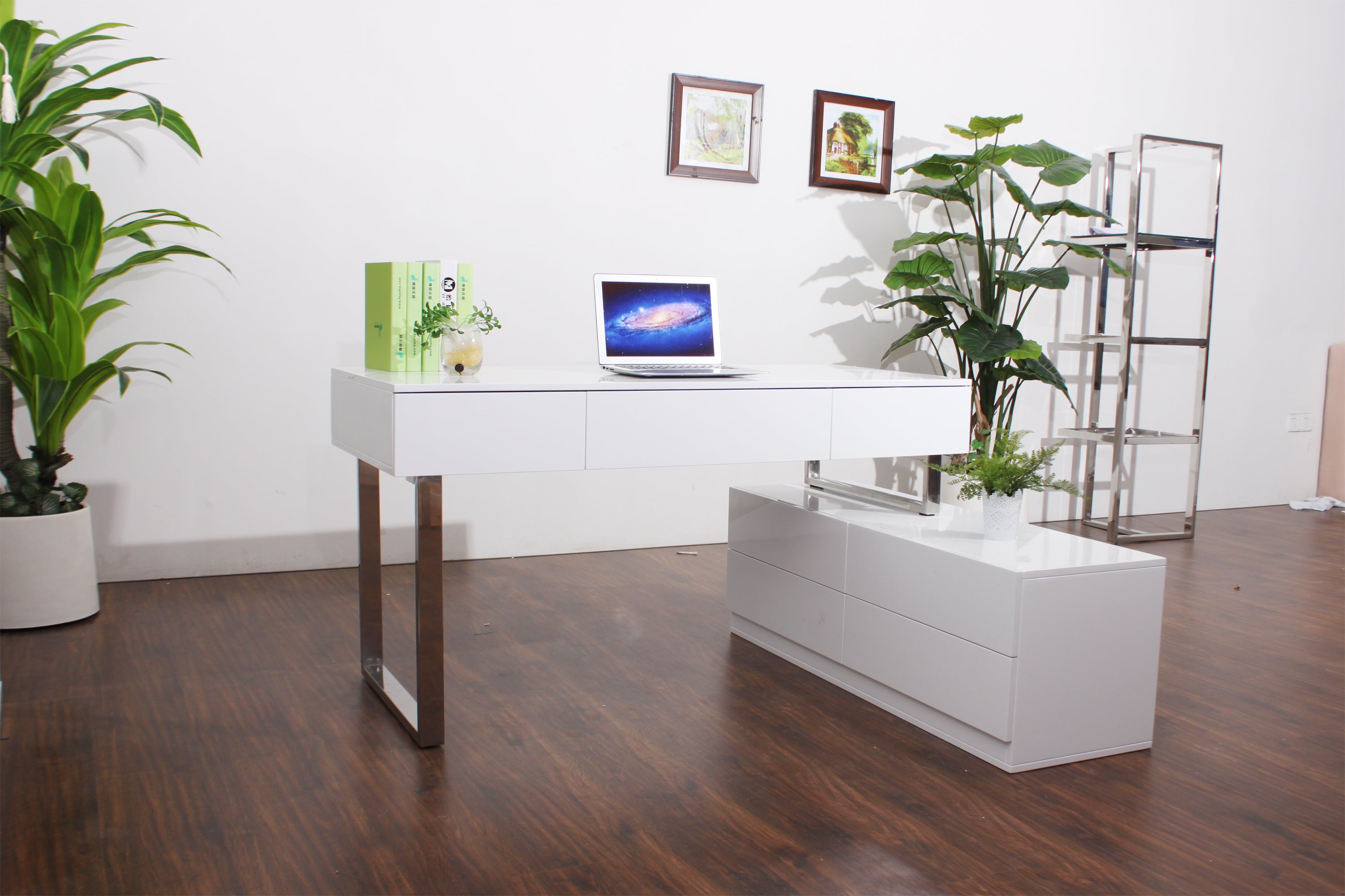 Modern Office Desk